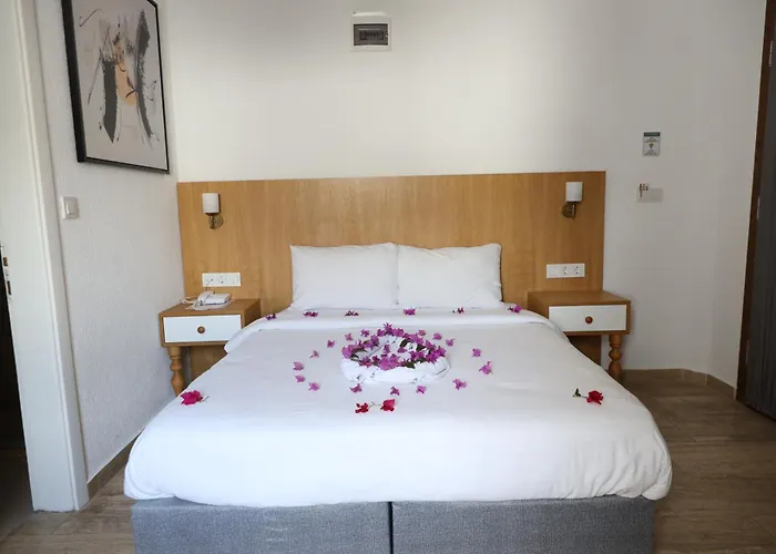 Eden Hotel
